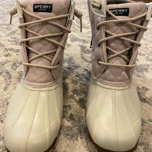 Womens sperry Boots